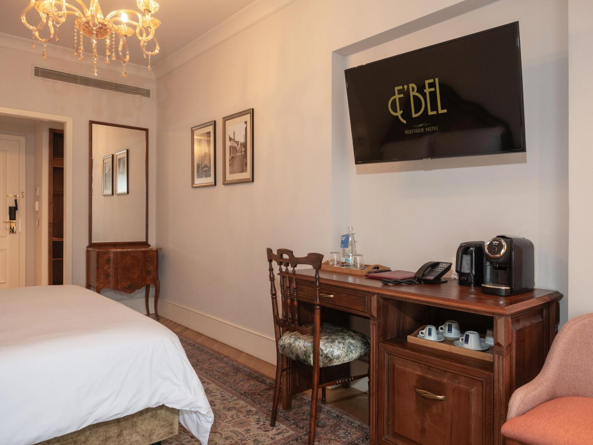 Ebel Boutique Hotel Tirana Exterior foto
